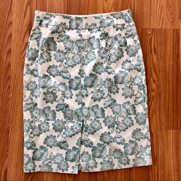 Banana Republic Silk and cotton brocade skirt. - Picture 3 of 5